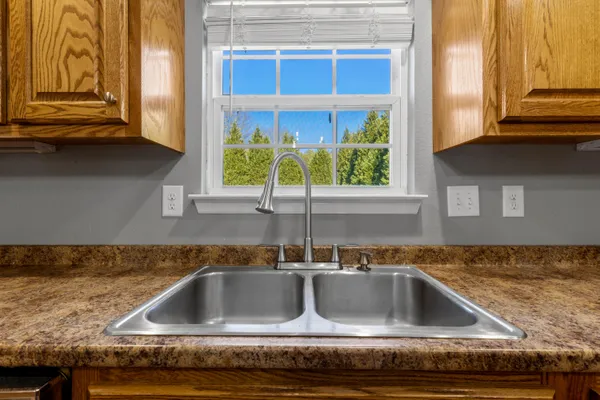 $315,000 | 155 Dogwood Lane, Unit 5R, Spring City, TN 37381