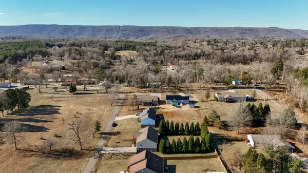 $315,000 | 155 Dogwood Lane, Unit 5R, Spring City, TN 37381