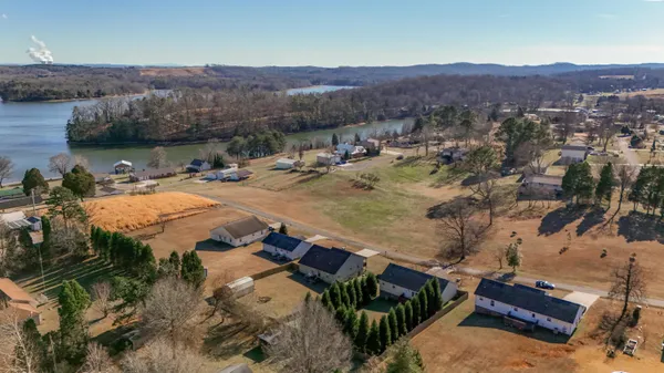 $315,000 | 155 Dogwood Lane, Unit 5R, Spring City, TN 37381