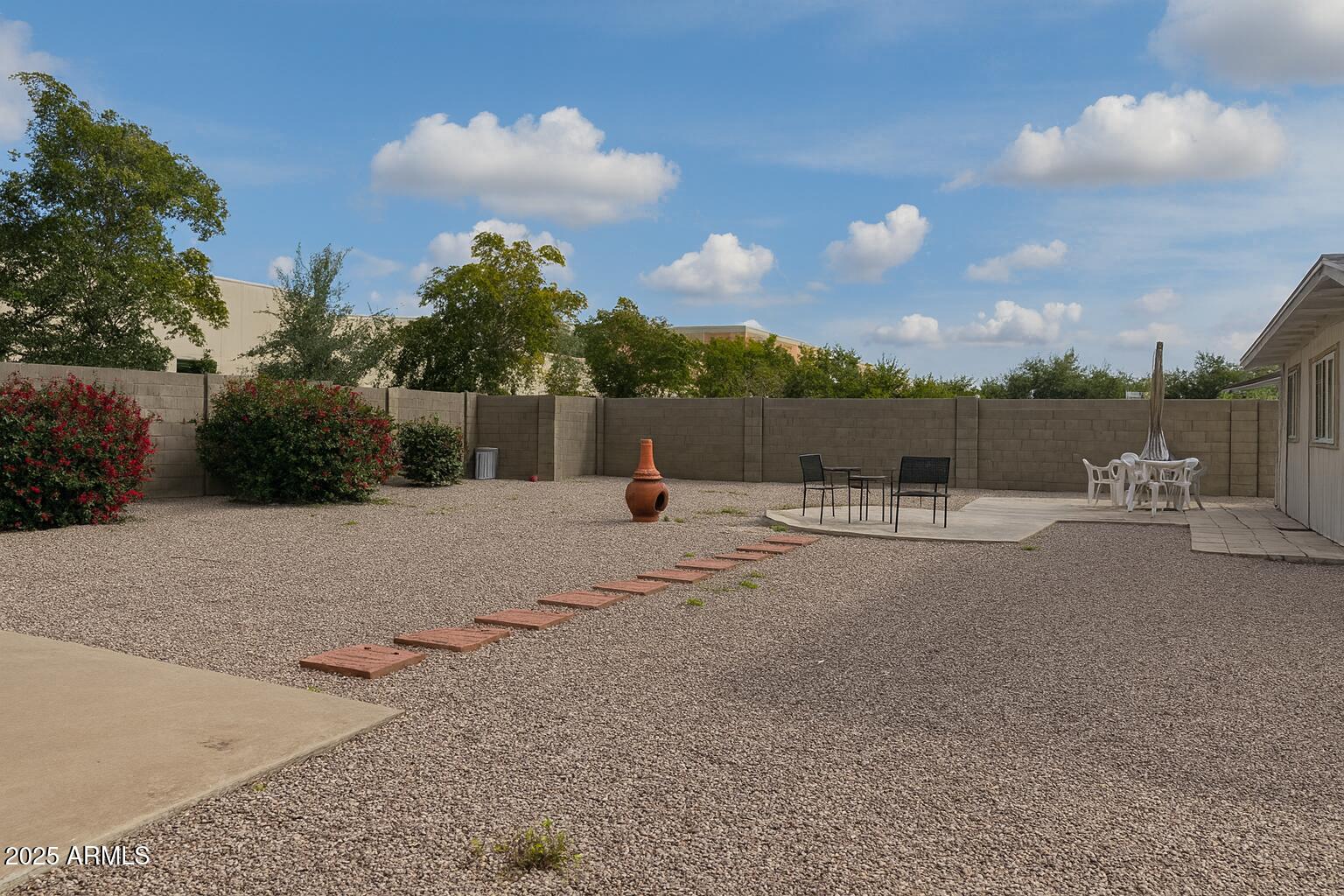 513 West El Prado Road Chandler, AZ 85225 - Photo 8 of 15 9E491D1B-536B-4A66-8462-940229A32EC8