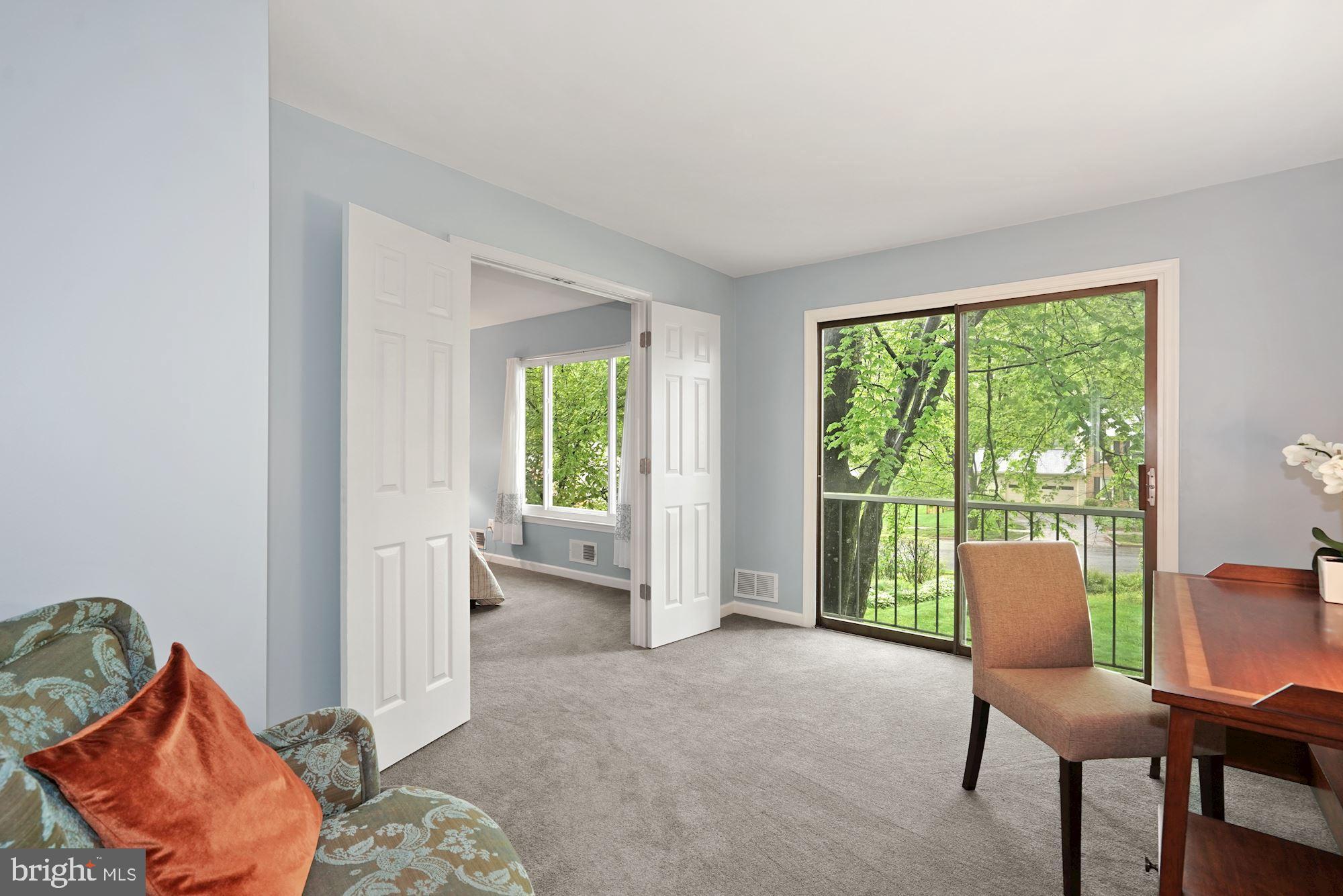 10805 Hunt Club Road Reston, VA 20190 - Photo 22 of 41 Den/office off master bedroom