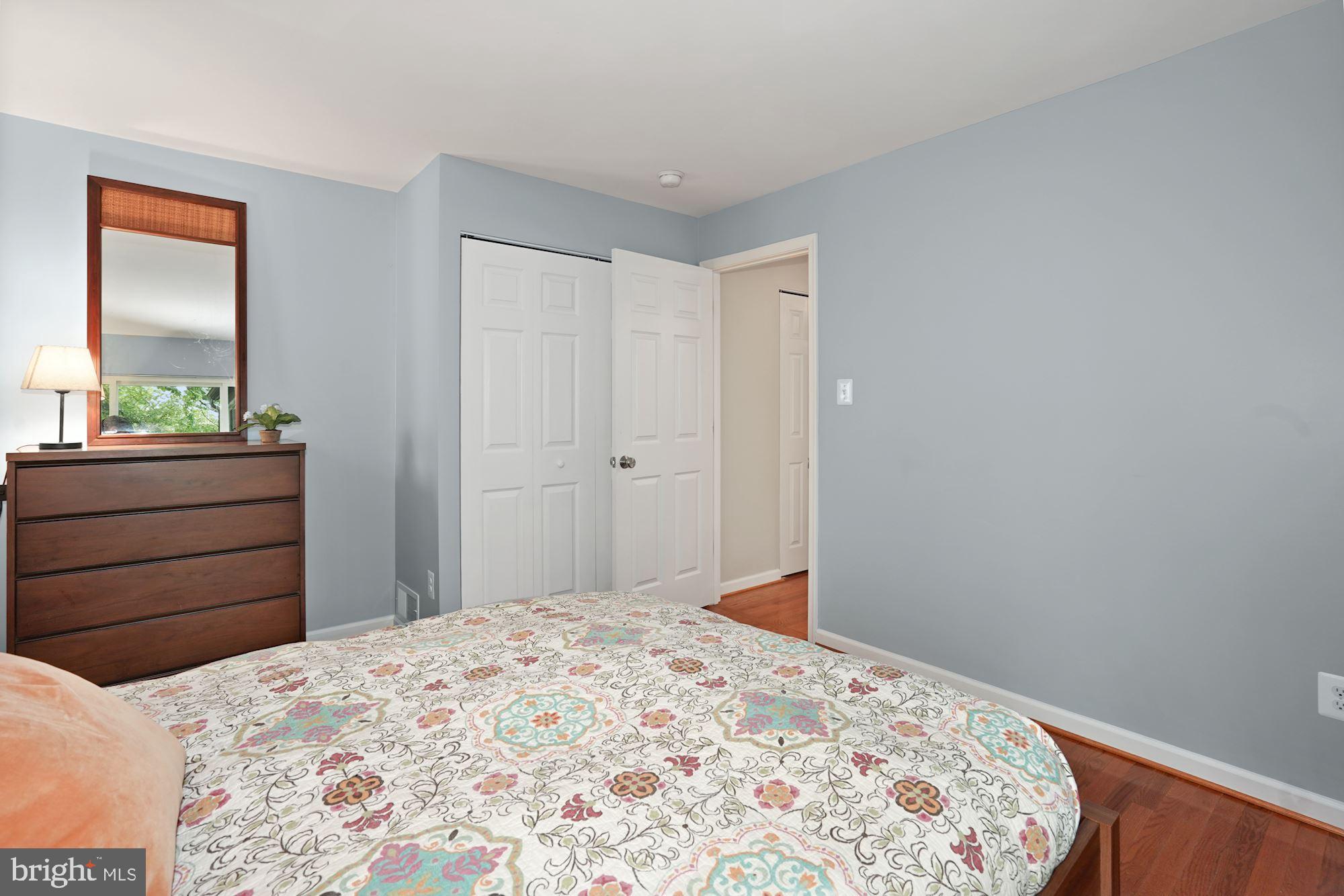 10805 Hunt Club Road Reston, VA 20190 - Photo 27 of 41 Second bedroom