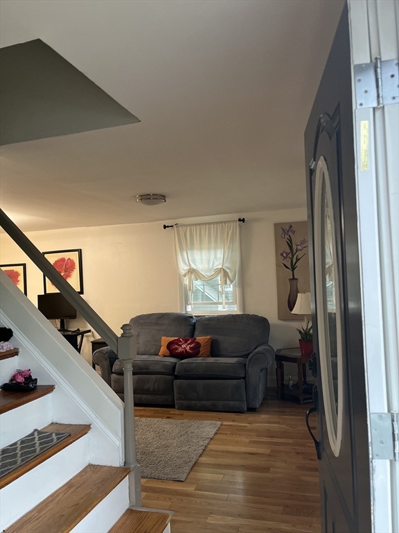 4 Robin Road Billerica, MA 01821 - Photo 13 of 15