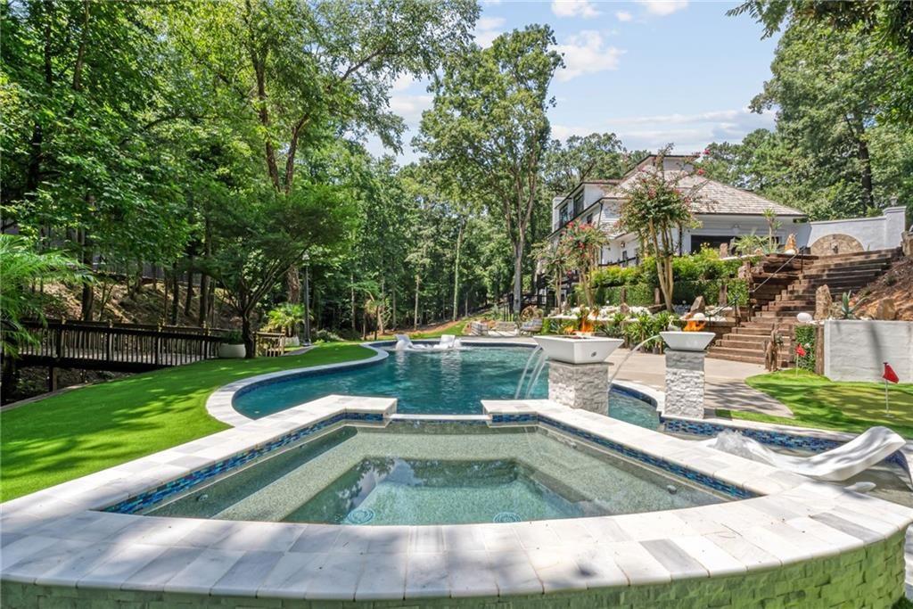 3946 Paces Ferry Road Northwest, Unit 3946 Atlanta, GA 30327 - Photo 42 of 57 Gallery Image 42
