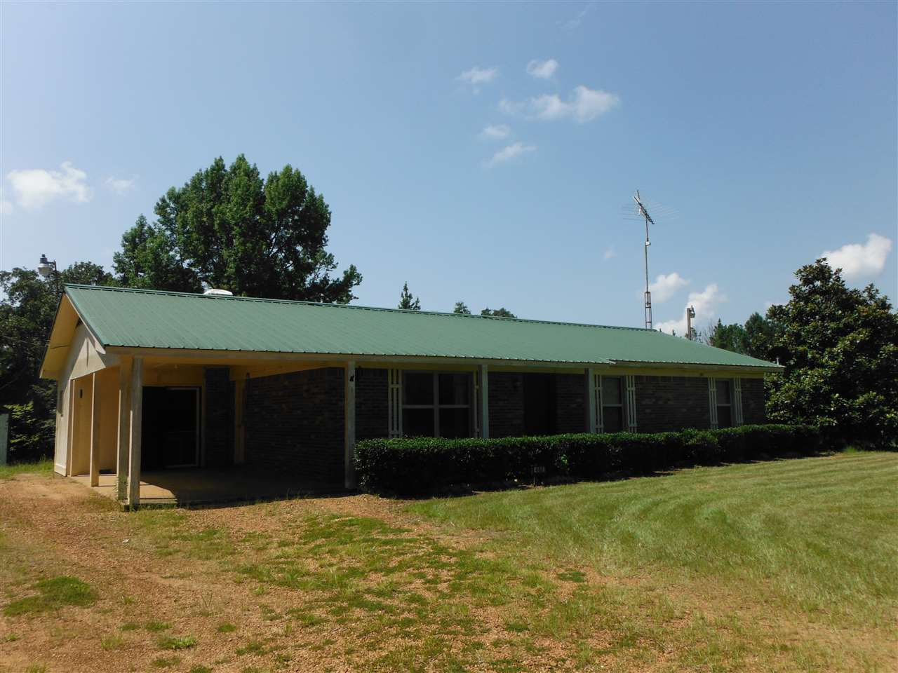 460 Thompson Road Carthage, MS 39051 - Photo 2 of 20 Photo 2
