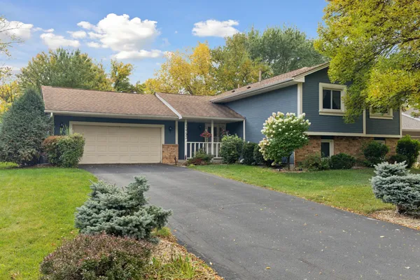 $445,000 | 13793 89th Place North, Maple Grove, MN 55369