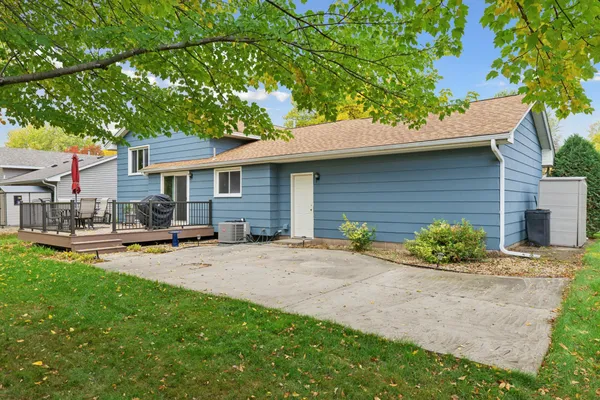 $445,000 | 13793 89th Place North, Maple Grove, MN 55369