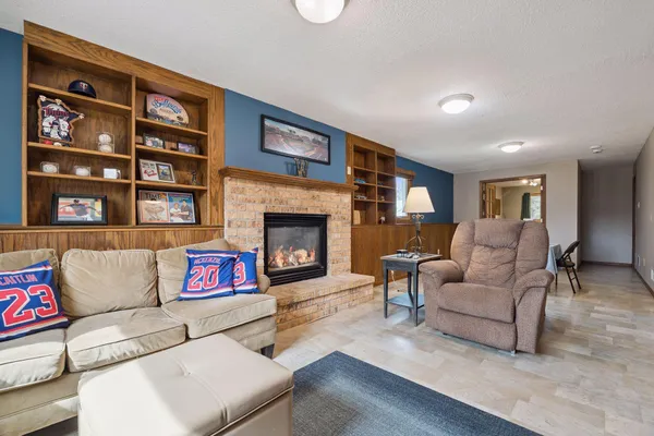 $445,000 | 13793 89th Place North, Maple Grove, MN 55369