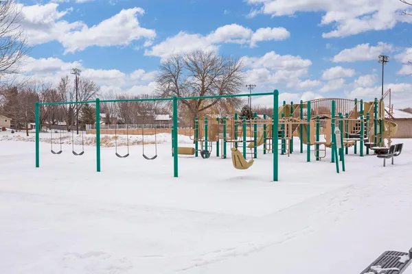 $445,000 | 13793 89th Place North, Maple Grove, MN 55369