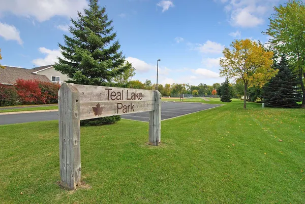 $445,000 | 13793 89th Place North, Maple Grove, MN 55369