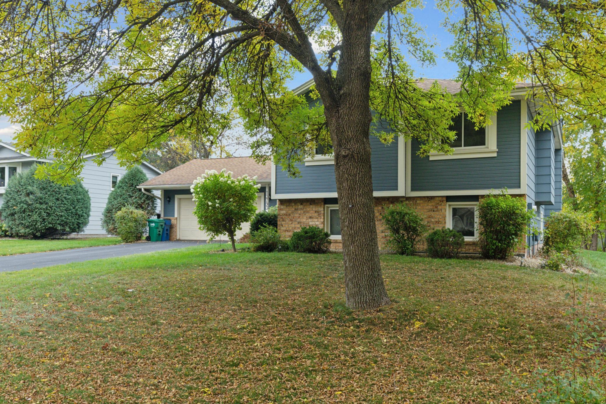 13793 89th Place North Maple Grove, MN 55369 - Photo 9 of 76