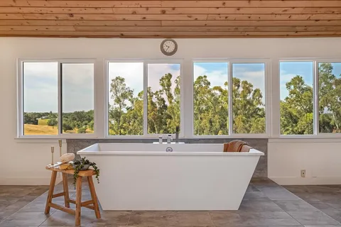 $1,340,000 | 2495 Meadow Creek Road, Lincoln, CA 95648