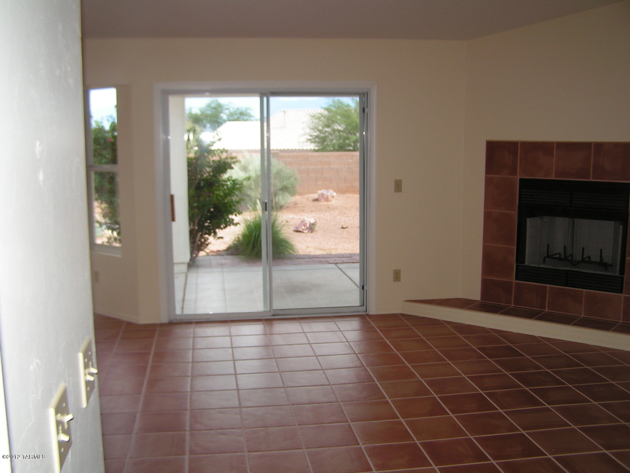 573 West Rio Teras Green Valley, AZ 85614 - Photo 7 of 22 Gallery Image 7