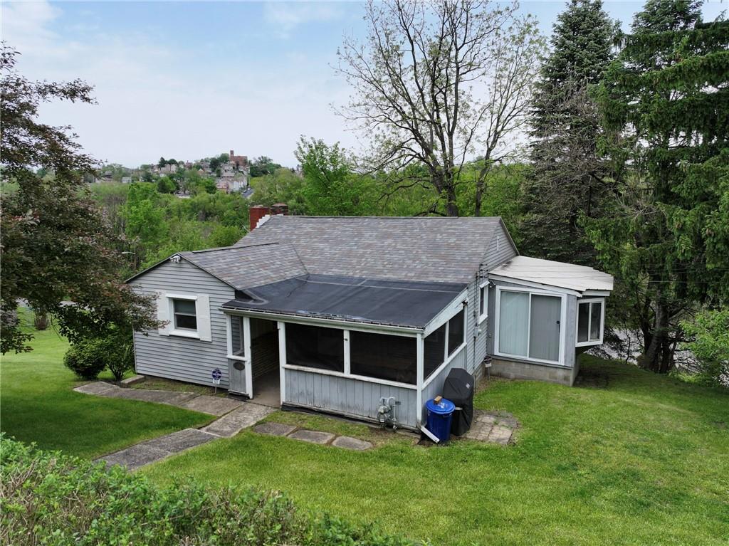 531 Laughlin Avenue Pittsburgh, PA 15210 - Photo 2 of 35 a house view with a garden space