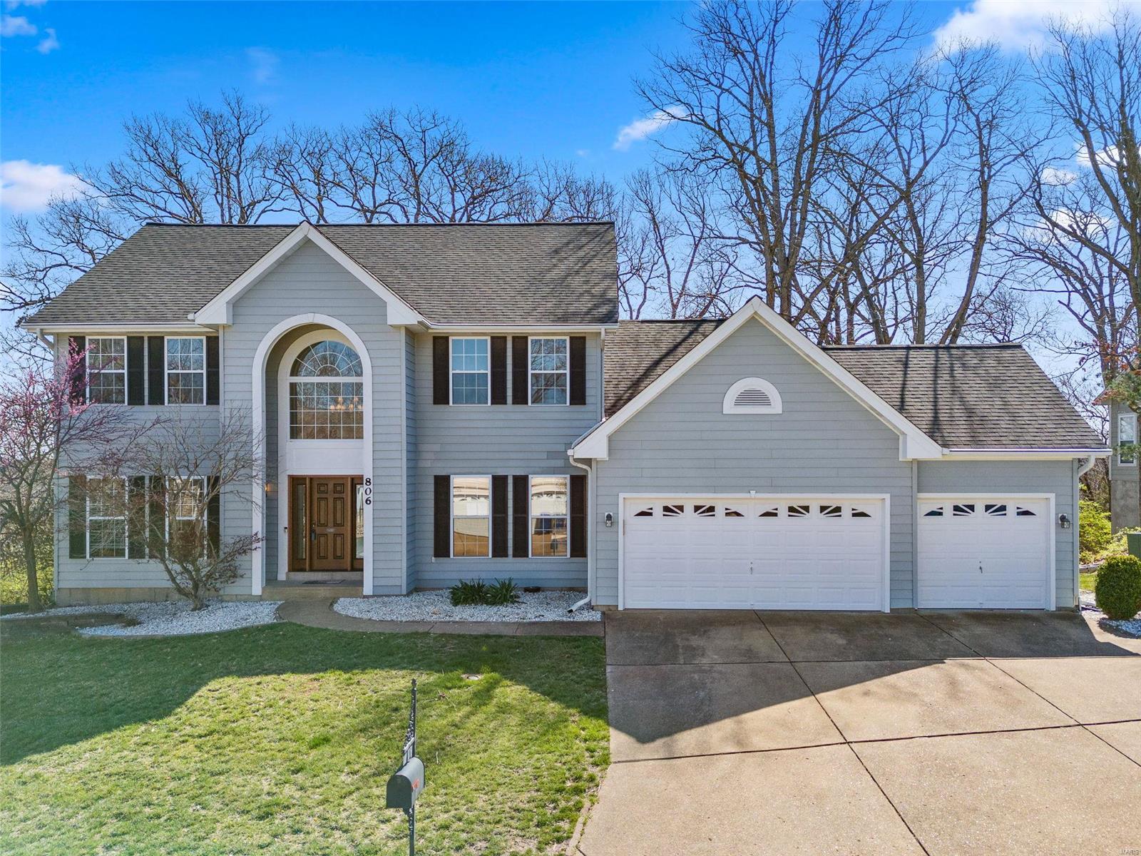 806 Timber Glen Lane Ballwin, MO 63021 - Photo 2 of 26