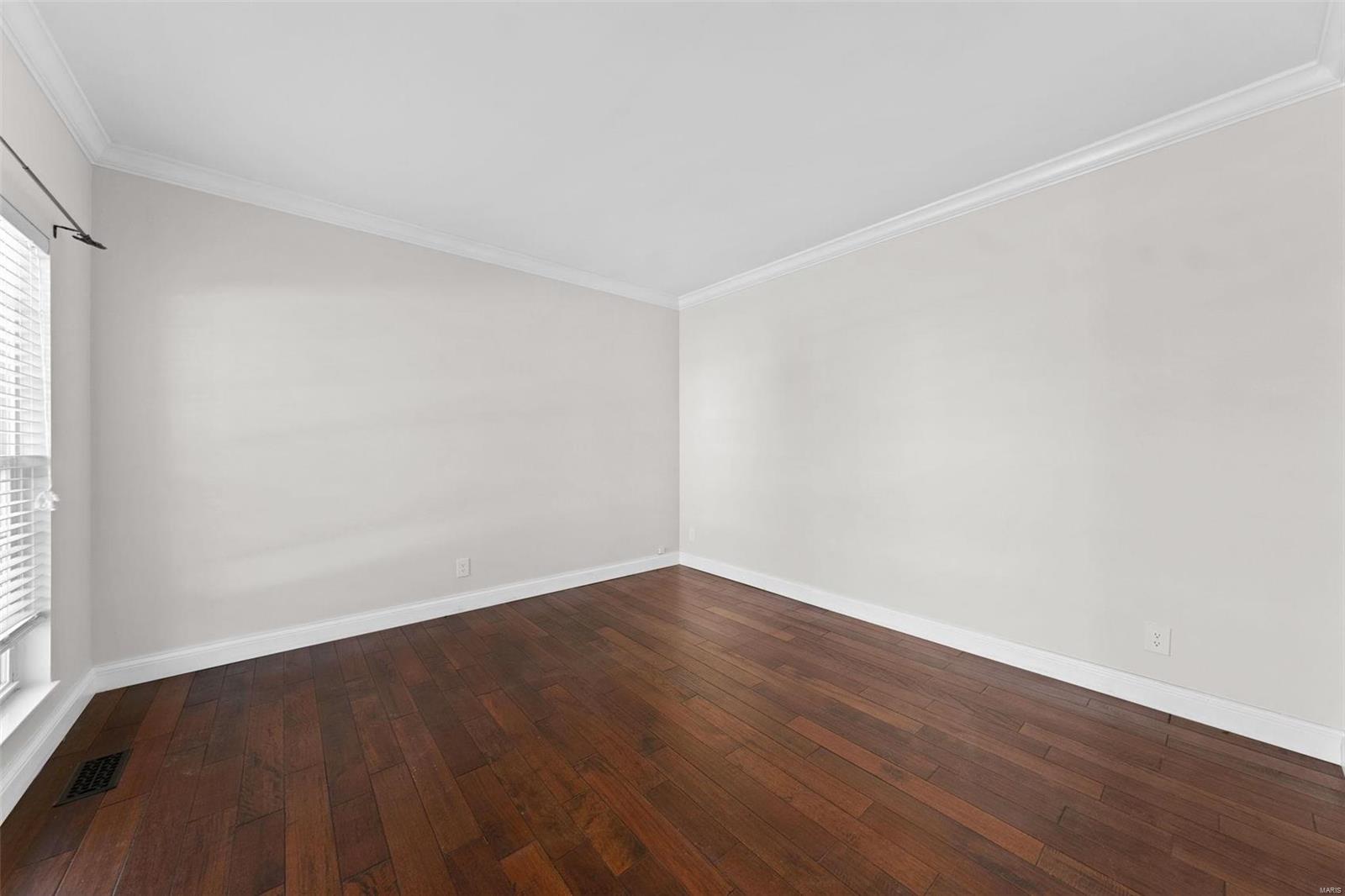 806 Timber Glen Lane Ballwin, MO 63021 - Photo 6 of 26