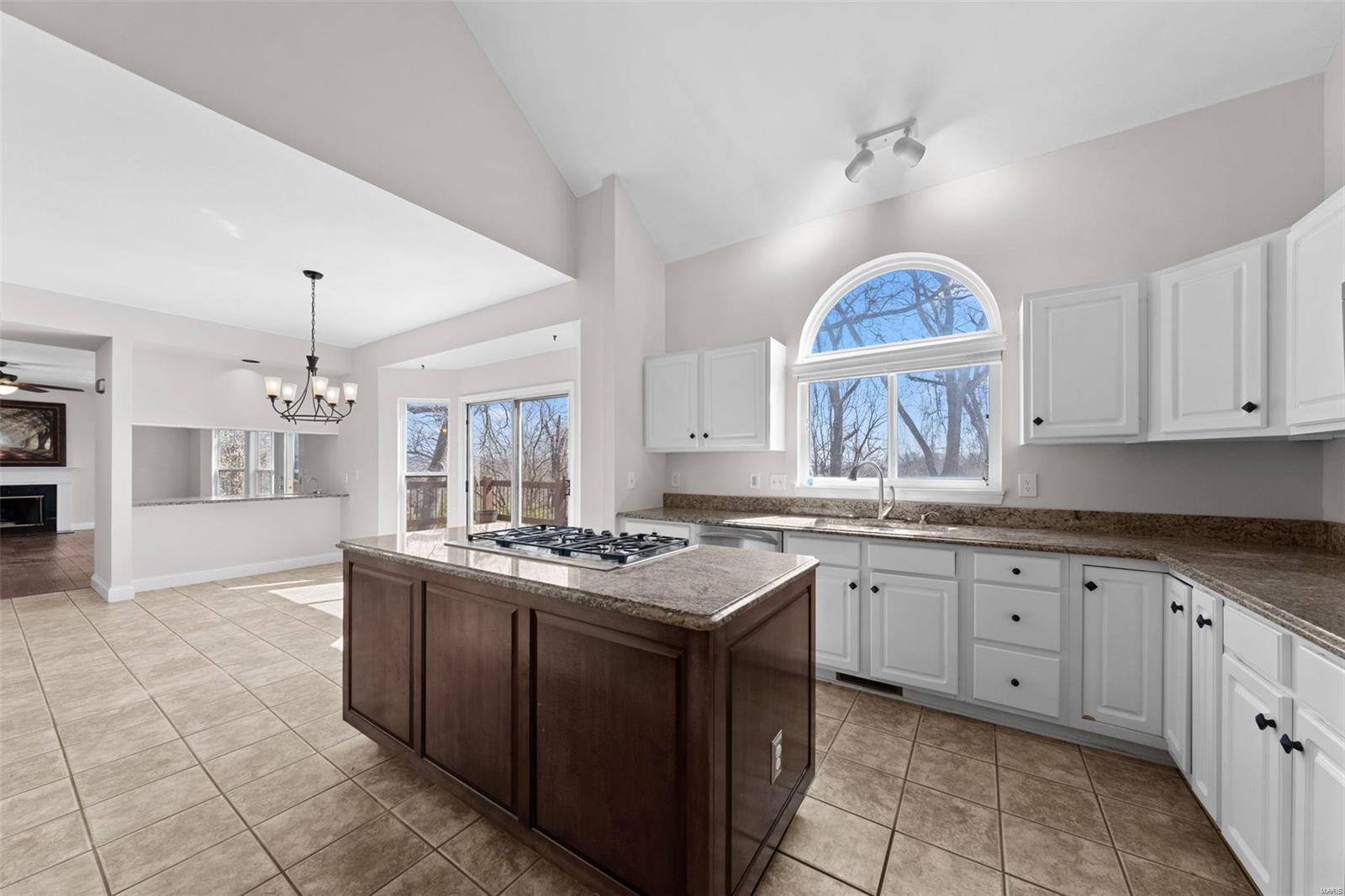 806 Timber Glen Lane Ballwin, MO 63021 - Photo 9 of 26