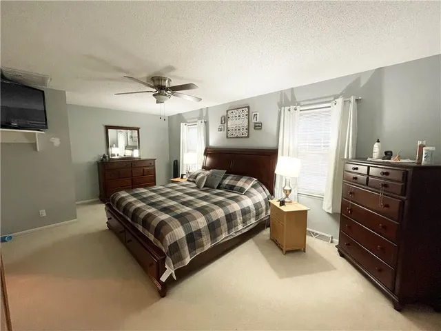 $235,000 | 1670 Roncelli Road, Lexington, MO 64067