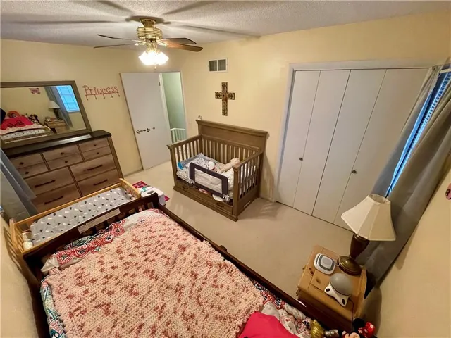 $235,000 | 1670 Roncelli Road, Lexington, MO 64067