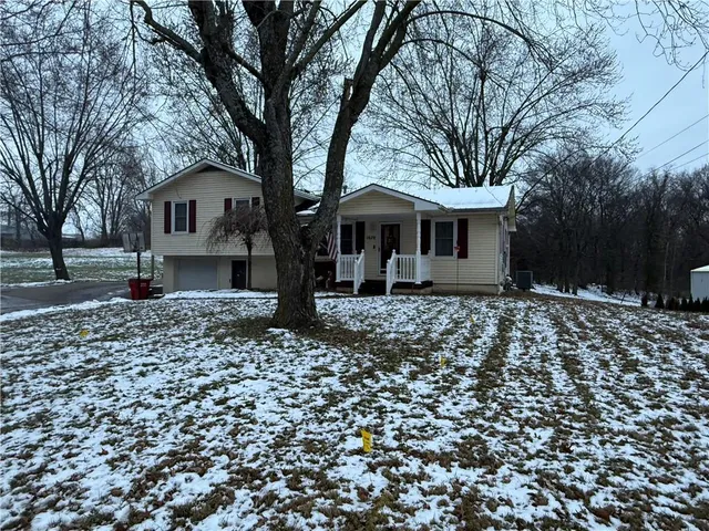 $235,000 | 1670 Roncelli Road, Lexington, MO 64067