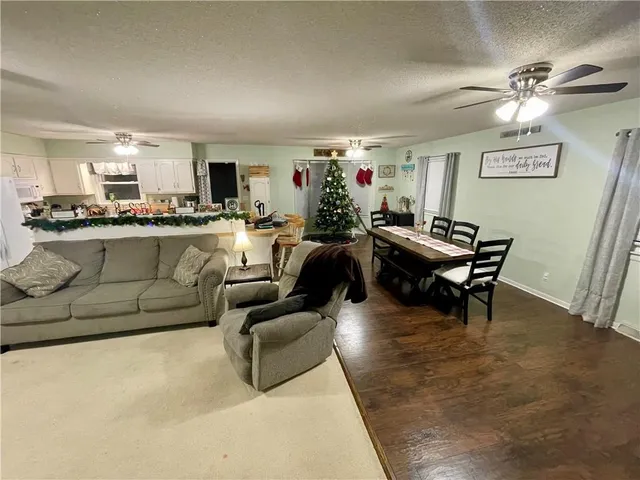 $235,000 | 1670 Roncelli Road, Lexington, MO 64067