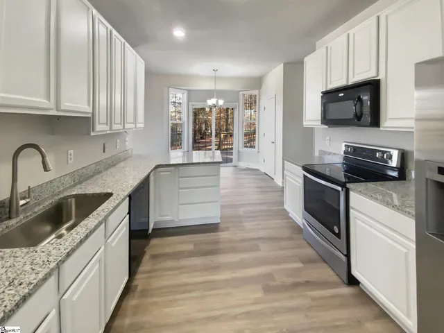 $366,000 | 2069 Dickson Road, Inman, SC 29349