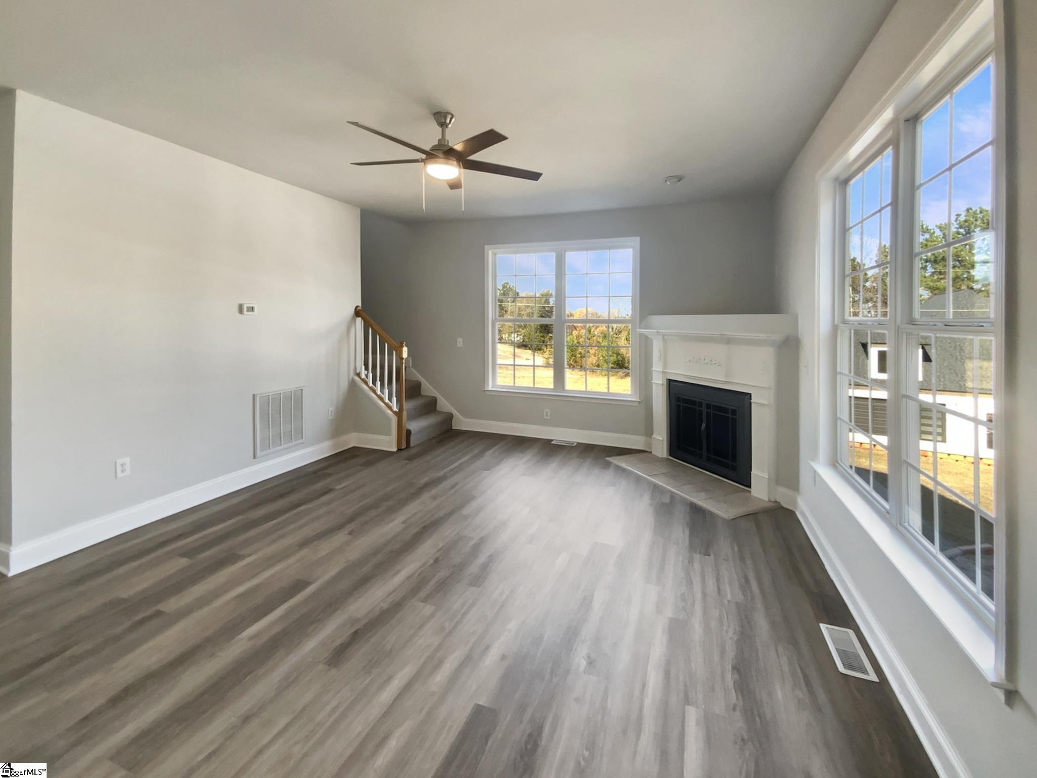 2069 Dickson Road Inman, SC 29349 - Photo 4 of 29