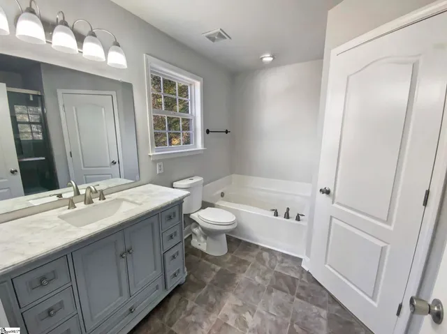 $366,000 | 2069 Dickson Road, Inman, SC 29349