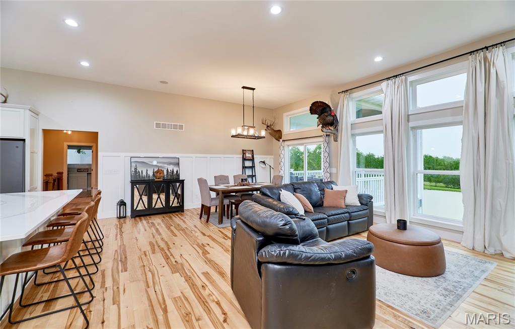 106 Charlie Road Troy, MO 63379 - Photo 8 of 24