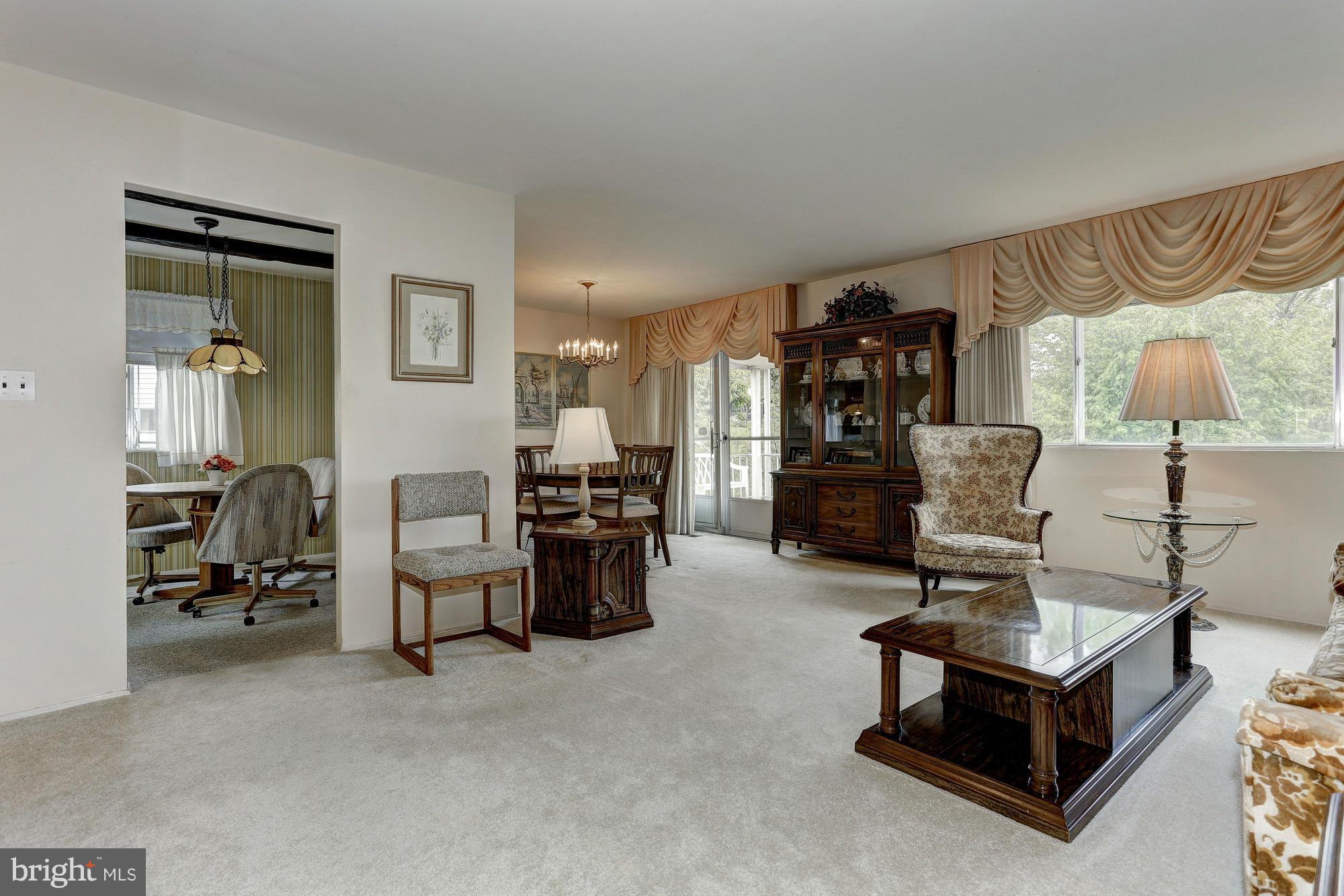 1514 Customs Road Rosedale, MD 21237 - Photo 5 of 20 Living Room