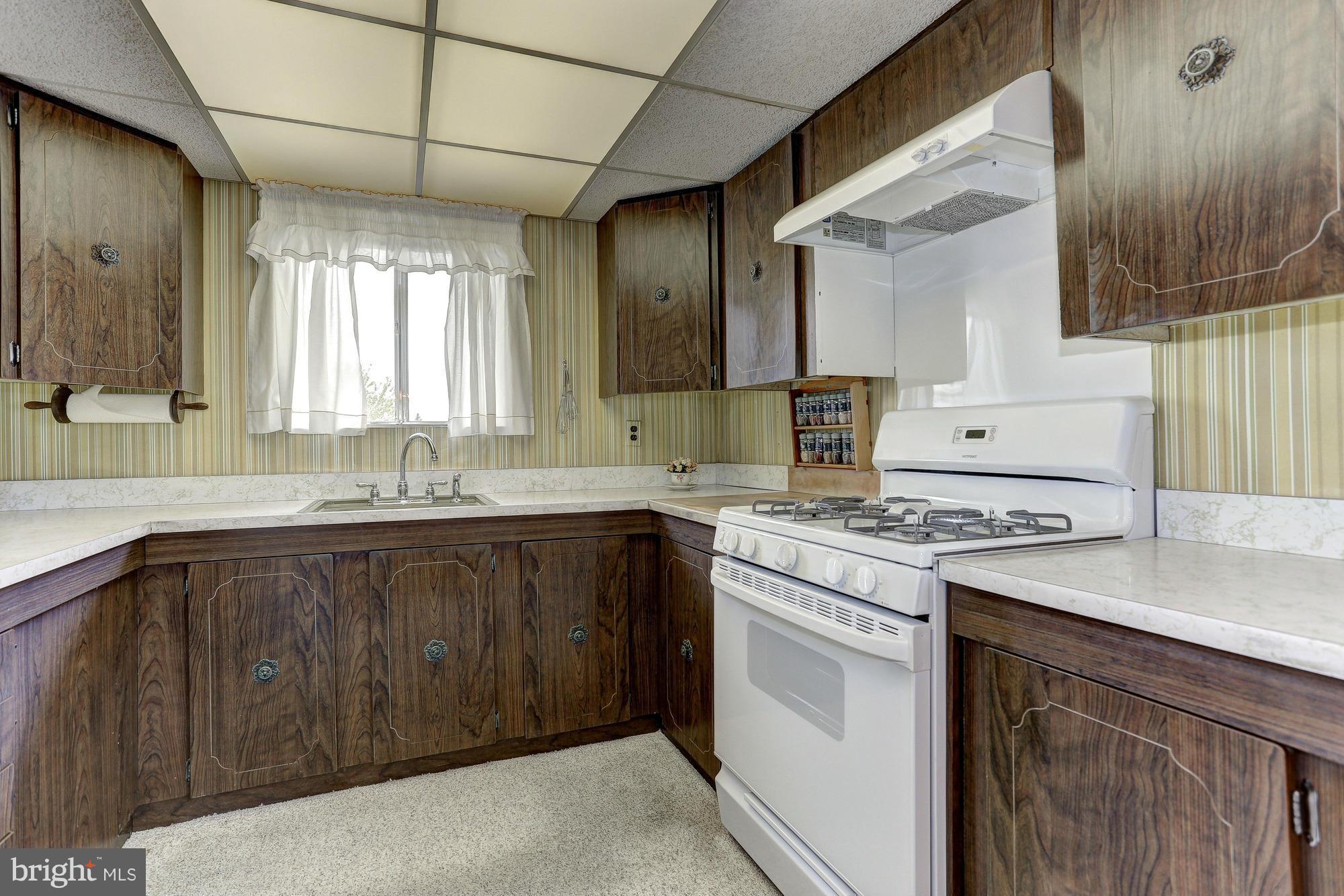 1514 Customs Road Rosedale, MD 21237 - Photo 8 of 20 Kitchen