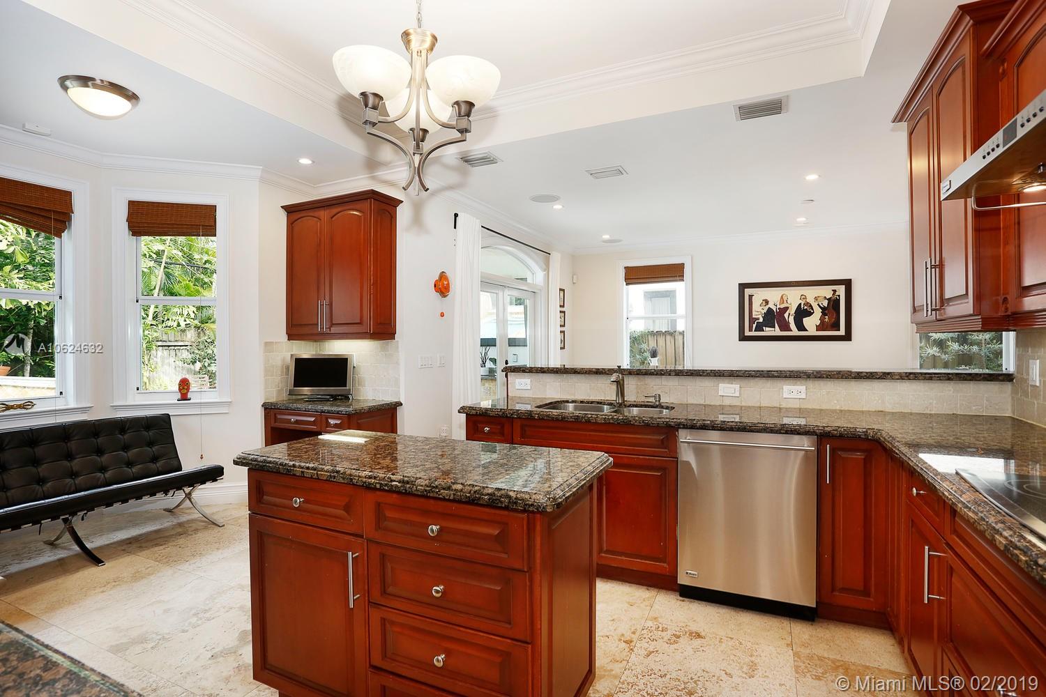 4073 Battersea Road Coconut Grove, FL 33133 - Photo 10 of 36 Gallery Image 10