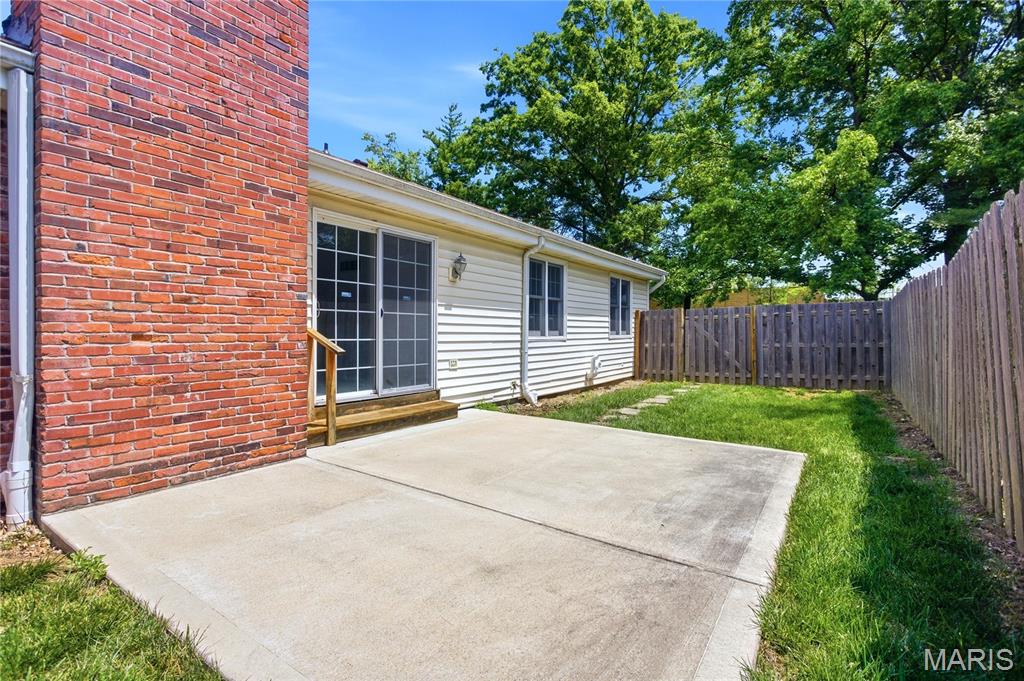 2477 Baxton Way Chesterfield, MO 63017 - Photo 24 of 26