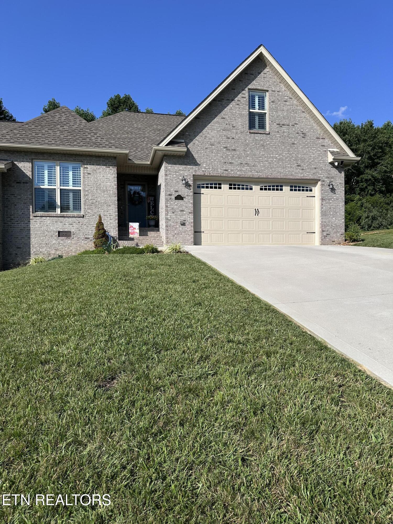 32544643-0F8B-4429-A895-36EA70925589