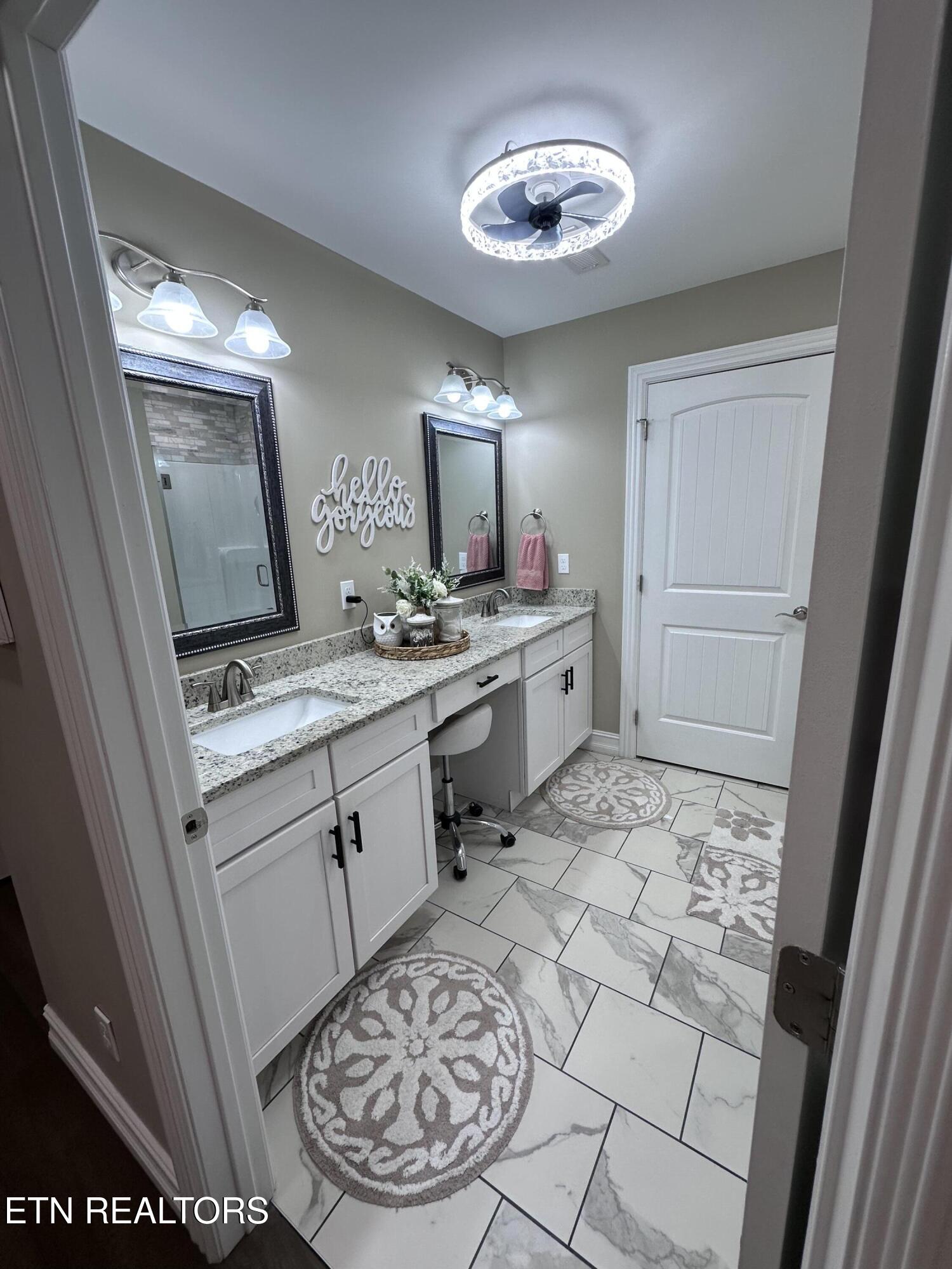 427 Cromwe Street Harrogate, TN 37752 - Photo 21 of 37 63F988BE-079B-4054-8252-E87F38938EF0