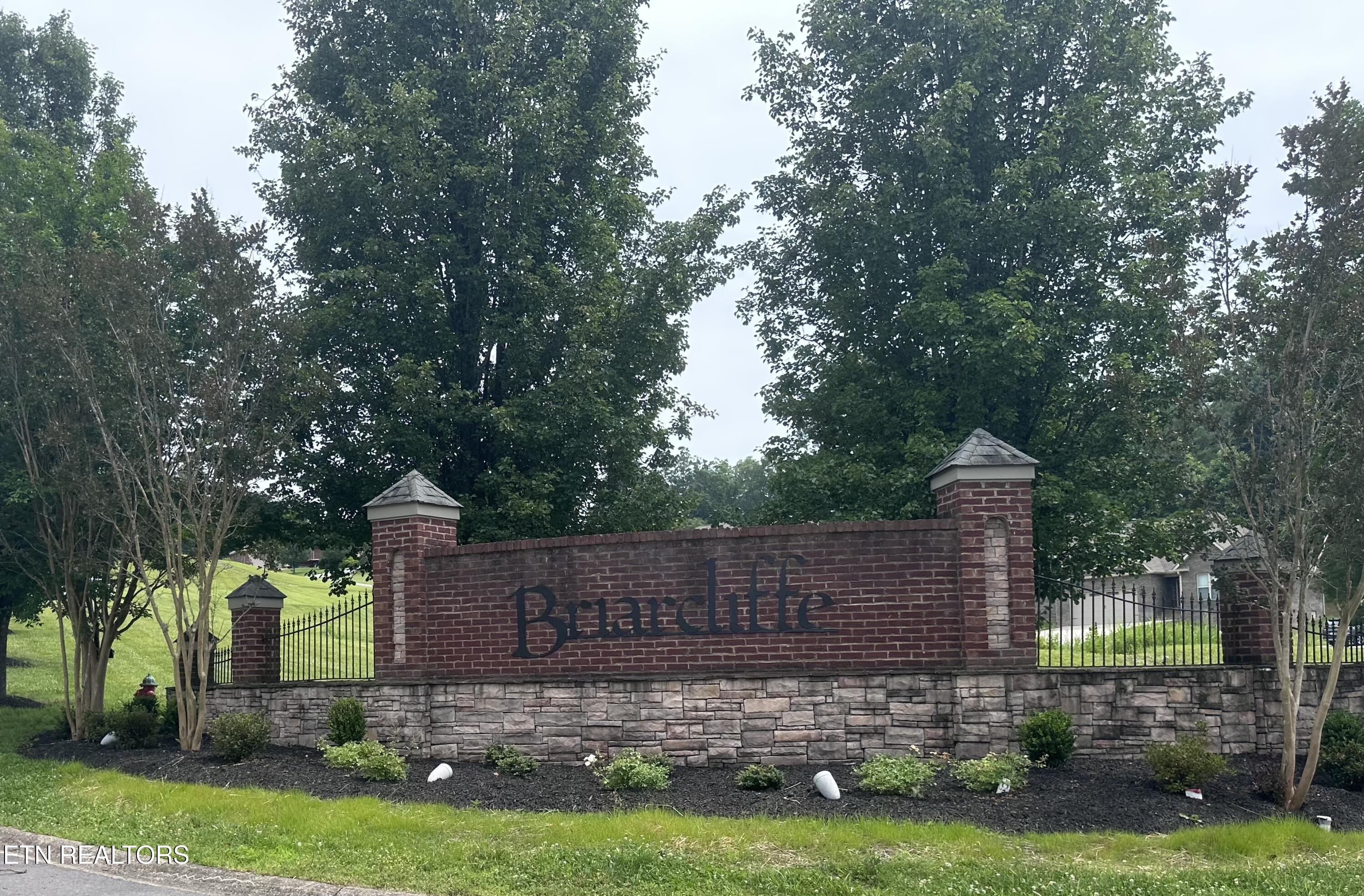 427 Cromwe Street Harrogate, TN 37752 - Photo 36 of 37 ACC31D4F-34B4-46CF-AAE3-0B314F9FEF43