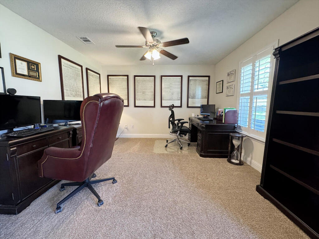 6039 Walk Along Way Crestview, FL 32536 - Photo 11 of 43 41285_68c5cbfbeb0fb_09.13.2025_image-11