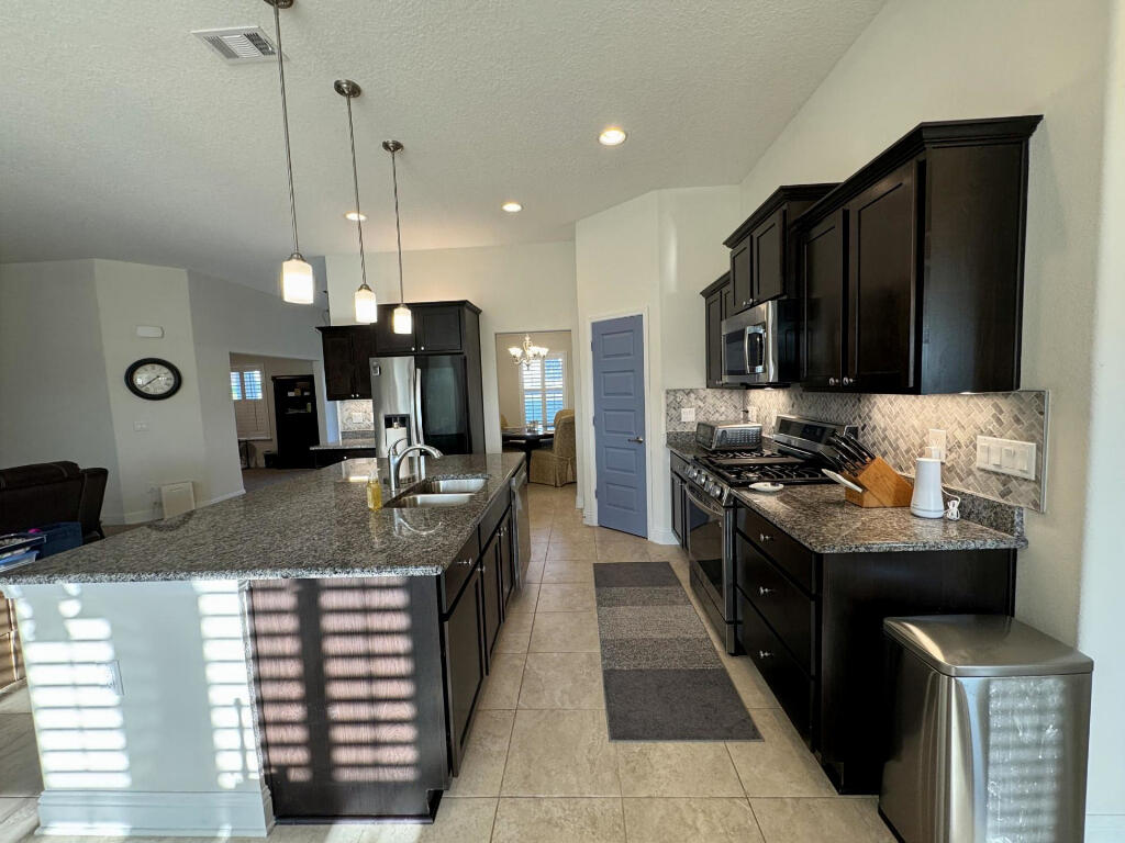 6039 Walk Along Way Crestview, FL 32536 - Photo 19 of 43 41285_68c5d1054a6ac_09.13.2025_image-19