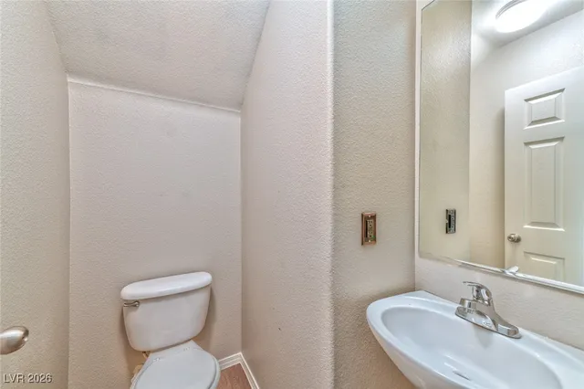 $2,095 | 7480 Decoro Street, Las Vegas, NV 89139