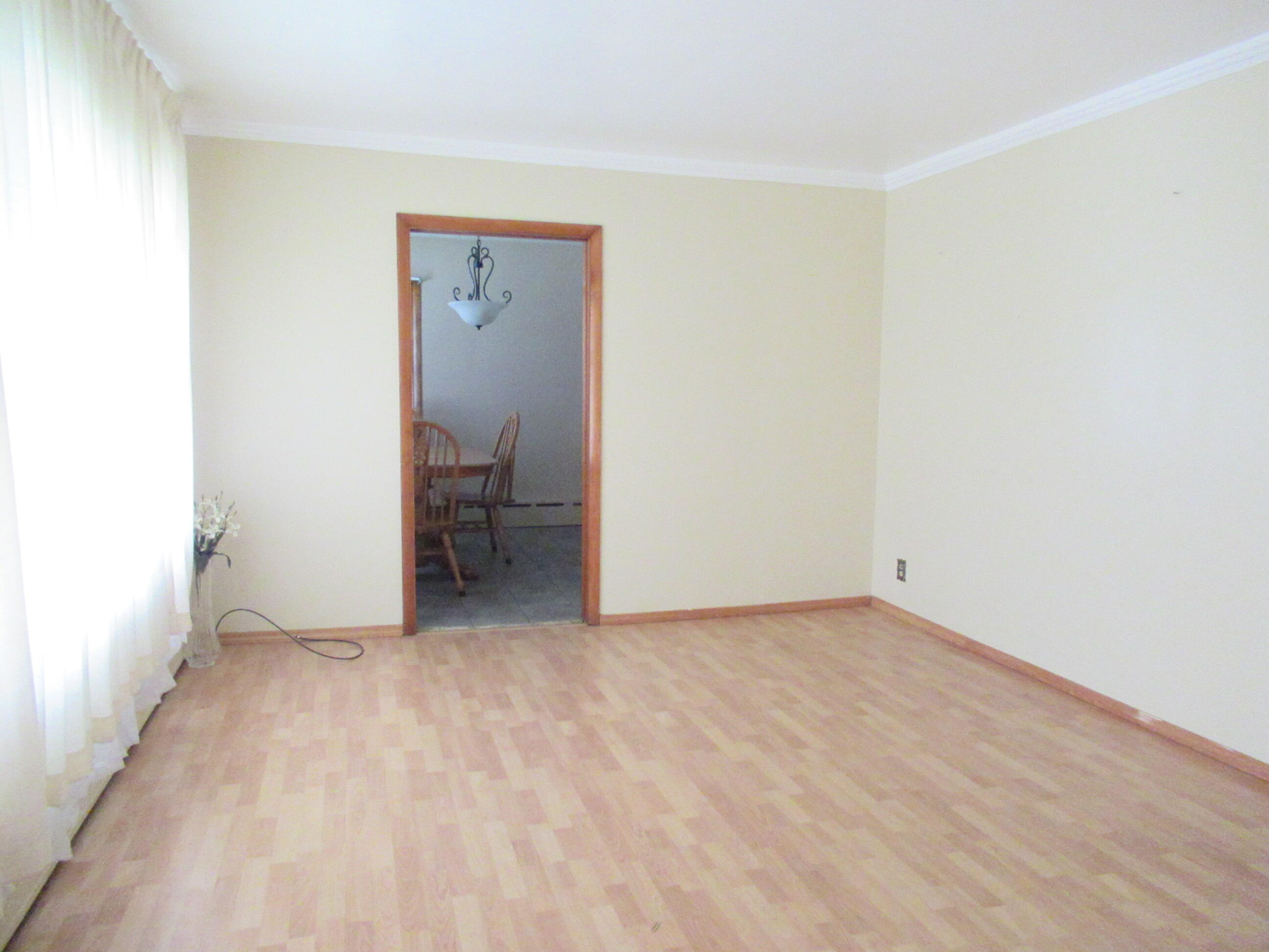 7230 Beech Avenue Hammond, IN 46324 - Photo 2 of 13 2592x1944