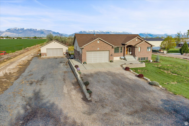 2646 North 6000 West Hooper, UT 84315 - Photo 2 of 84