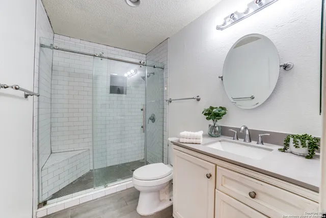 $179,900 | 11815 Vance Jackson Road, Unit E501, San Antonio, TX 78230