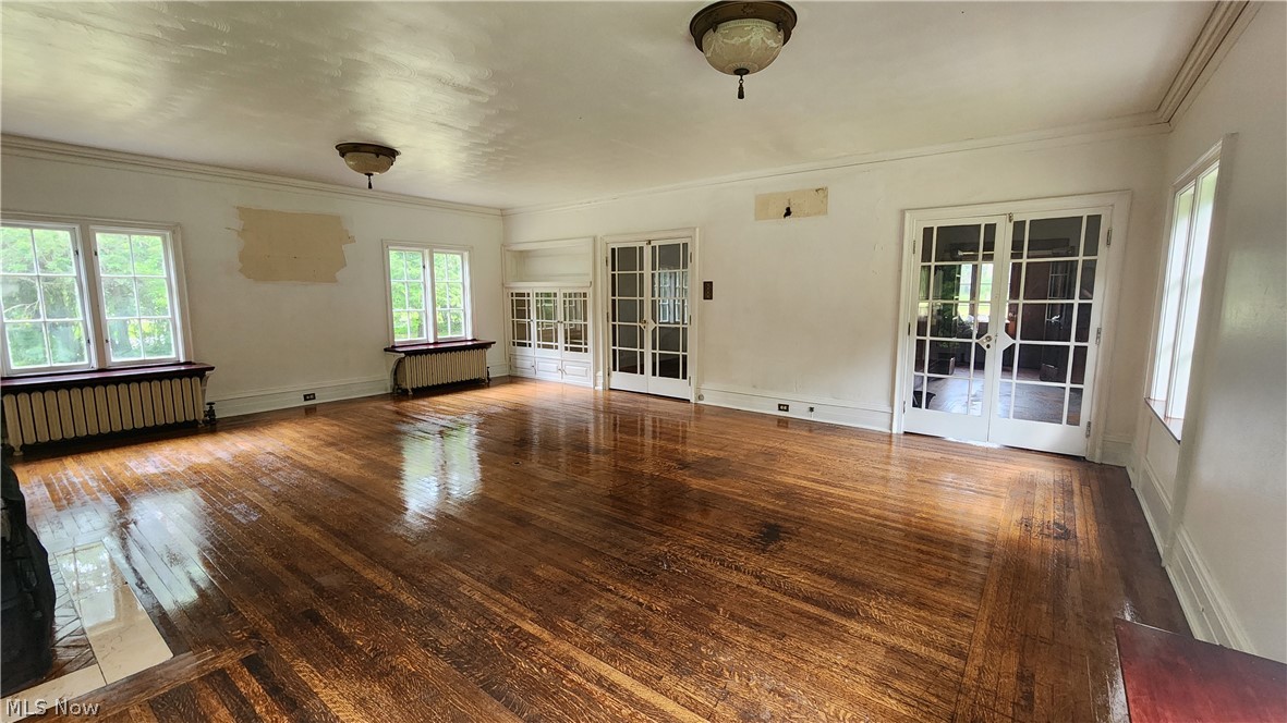 1910 Volney Road Youngstown, OH 44511 - Photo 9 of 37 living room