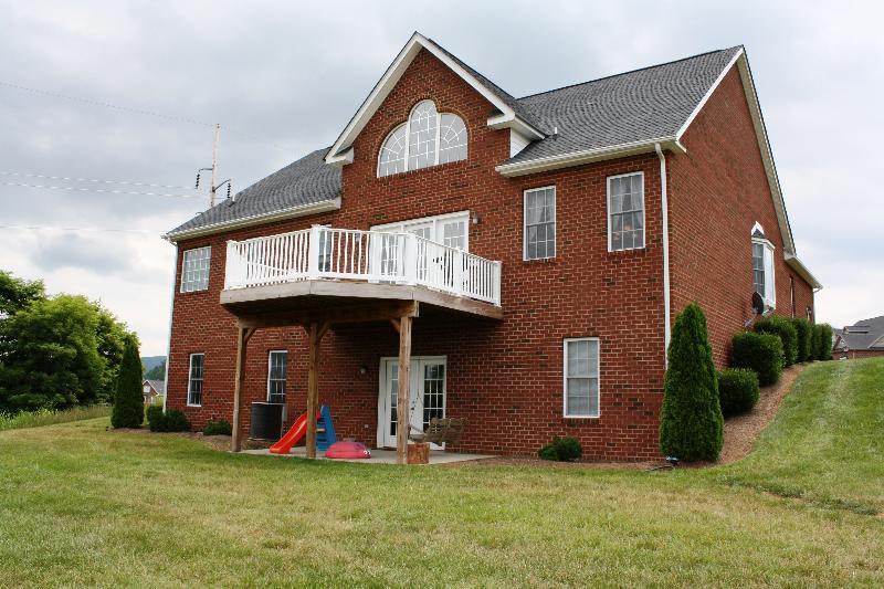 101 Summit Ridge Road Daleville, VA 24083 - Photo 9 of 55 Back