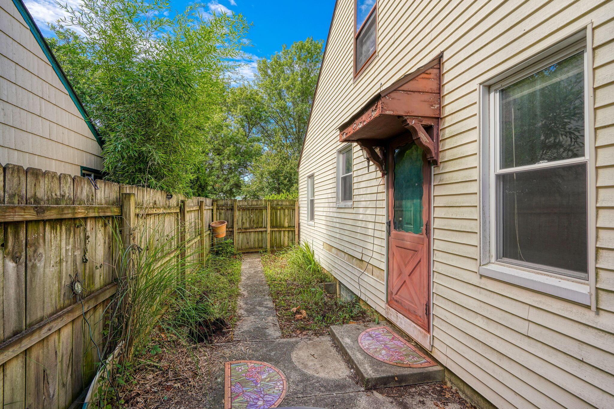 2746 Ruhl Avenue Columbus, OH 43209 - Photo 35 of 49 2746-2748 Ruhl Ave (14)