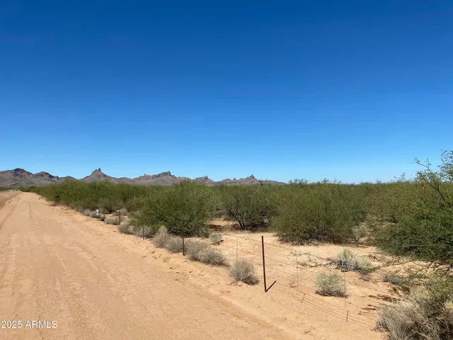 a view of mountain view and mountain view
