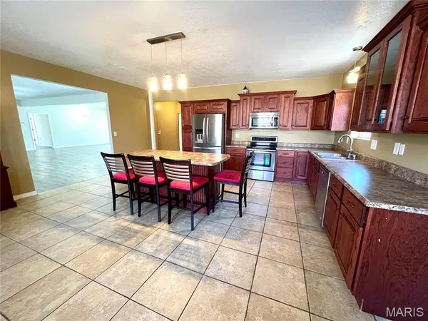 $549,500 | 792 County Road 466, Poplar Bluff, MO 63901