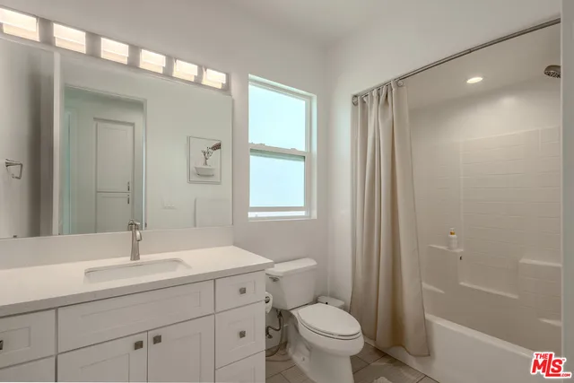 $799,000 | 16855 Balboa Boulevard, Van Nuys, CA 91406