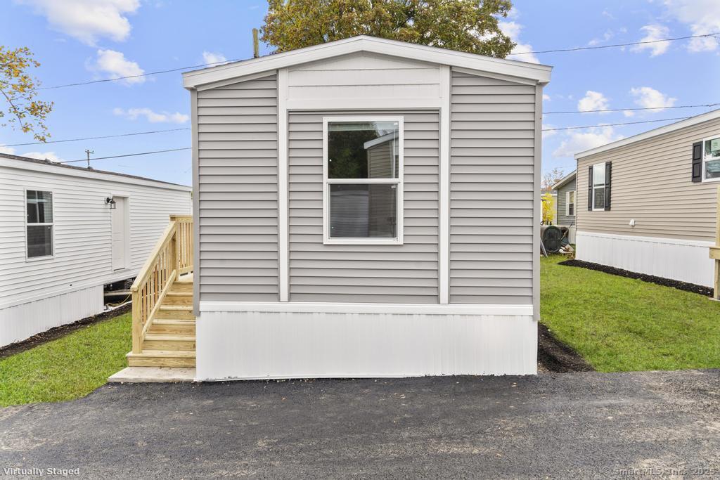 55 Sugar Street, Unit 9 Newtown, CT 06470 - Photo 18 of 19