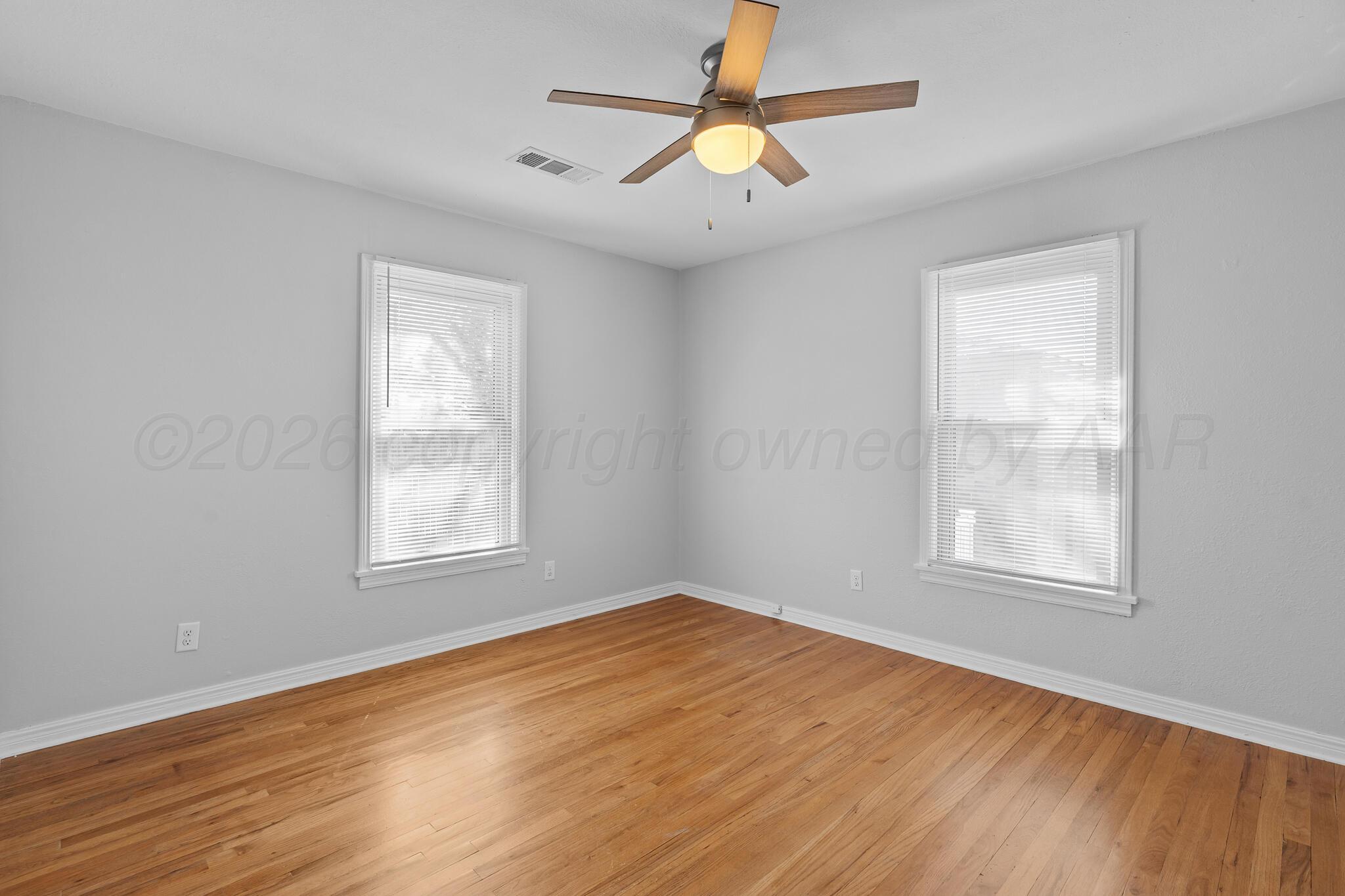 1004 South Bryan Street Amarillo, TX 79102 - Photo 11 of 16 Bedroom 1